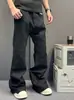 Calça masculina estilo moderno preto vibe americana plissada na moto micro flare perna reta solta comprimento total