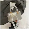 Outono de 2026 Novo Estilo Coreano Nicho Alto Valor Moderno Simples para o Dia a Dia Bolsa Pequena Feminina Transversal Quadrada Pequena