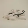 Zapatos Blancos Transpirables de Otoño 2026 Nuevos Casuales Deportivos de Piel Suave con Suela Gruesa, Ligeros y Versátiles para Mujer con Aumento de Altura