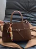 Bolsa de Celebridade da Internet Feminina Outono e Inverno 2025 Fivela de Cinto de Camurça Fosca Retrô Bolsa de Mão com Alça de Ombro Bolsa Tote Versão Coreana