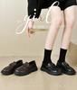 Sapatos Pequenos de Couro Pretos para Mulheres 2024 Novos Verão Sapatilhas Estilo Britânico Mocassins com Saia Roupa de Trabalho jk Sapatilhas Femininas
