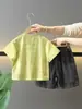 X102 Conjunto de Manga Corta para Niños Nuevo Conjunto de Verano para Niños Estilo Urbano de Verano para Niños Shorts de Mezclilla Conjunto de Dos Piezas Elegante