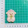 Nuevo Parche Bordado de Peluche de Oveja de Dibujos Animados Accesorios para Bolsos DIY Decoraciones para Bufandas Accesorios para Ropa Infantil