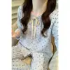 Pijama feminino estilo coreano para primavera e outono, bolinhas azul claro, gola redonda, cardigã com laço, calça comprida de corte solto, conjunto de roupa para casa