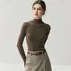 Bitola real 18 com etiqueta! Suéter de lã fiada Yangzi feminino fino gola alta justo camada base versátil