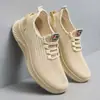 Nuevos Zapatos Casuales de Malla Hueca Transpirable para Hombre Primavera y Verano 2026 Zapatos de Malla Zapatos de Tela Zapatos Deportivos de Suela Blanda Zapatos para Correr Individuales