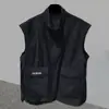 Colete Casuais Versátil com Bolsos Tridimensionais Estilo Workwear, Camiseta Sem Mangas com Gola Alta para Primavera e Outono, Estilo Coreano Moderno Masculino
