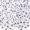 Cuentas Redondas Planas Lavadas 4*7mm con Letras Inglesas Agujero Recto Fondo Blanco Letras Negras Cuentas de Letras Hechas a Mano Cuentas Hechas a Mano para DIY