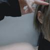 Estilo negro oscuro clip para hueso de la oreja arrugado por el viento frío S925 clip de hongo blanco puro tendencia de la red social sin agujero en la oreja