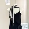Lenço Triangular de Seda Estilo Hepburn Estampa Retro Luxo Leve Temperamento Lenço de Pescoço Cachecol de Gola Protetor de Pescoço Decoração Versátil Diário Estilo Universal
