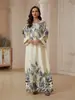 Sw2611 Bata Cruzada de Amazon con Perlas de Pedrería Estampada Bata