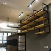 Estante Colgante de Hierro Forjado Barra de Barra Estante de Almacenamiento Mostrador Frontal Colgador de Vino Estilo Industrial Madera Maciza Estante de Capas Montado en Pared Estante Divisor para Colgar en la Pared