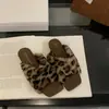 Pantuflas Exteriores Retro Cruzadas Esponjosas 2026 Casual Versátil Suave Estampado de Leopardo Suela Gruesa Zapatos Esponjosos Zapatillas de Algodón Zapatos de Mujer