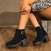 Comercio Exterior Botas Martin de Tacón Cuadrado Talla Grande para Mujer Ropa de Abrigo 2026 Otoño/Invierno Nuevas Botas Cortas Casuales de Color Sólido con Hebilla Europeas y Americanas