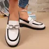 2026 Nuevos Zapatos de Cuero Pequeños con Suela Gruesa y Bloques de Color para Mujer, Mocasines con Hebilla Metálica, Slip-on, Estilo Británico, Zapatos Bajos Individuales