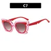 Óculos de Sol Oversized Estilo Gatinho com Cores Contrastantes Mais Vendidos do Xiaohongshu para um Look de Rua Estiloso Que Faz o Rosto Parecer Menor
