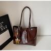 Nova Bolsa Feminina Tendência 2026 de Ombro Único, Bolsa Tote Versátil para o Dia a Dia em Couro Wax Vintage, Bolsa de Axila de Grande Capacidade