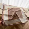 Conjunto de Estilo Relajado con Bufanda Estampada de Seda Sintética, Pañuelo Cuadrado Pequeño, Chal de Alta Gama, Bufanda para Cuello con Protección Solar, Pañuelo para la Cabeza, Bufanda