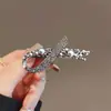 Grampo de bico de pato fashion de luxo leve com strass e pérola, laço vazado, grampo para franja lateral