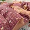 Juego de Ropa de Cama de Algodón Puro de Cuatro Piezas Funda de Edredón 100 Sábana Juego de Tres Piezas para Dormitorio Faldón de Cama Ropa de Cama Nuevo Estilo 2025