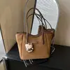 Bolsa Feminina Transfronteiriça de Grande Capacidade, Nova Moda Vintage 2026 Bolsa de Ombro, Bolsa Tote de Camurça para o Dia a Dia, Versátil e Moderna