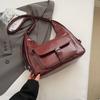 Bolsa de ombro de couro com cera de óleo de cor pura da moda coreana, bolsa transversal moderna, casual e simples, roupa de trabalho para a aula, mochila feminina