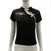 Primavera de 2026 Novo Estilo Y2K Novo Estilo Chinês Retro Gravata Borboleta Ajuste Slim Afunilamento na Cintura Camiseta Feminina Estilo de Rua Menina Popular Múltiplos Estilos