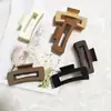 Amazon Clipe Grande Quadrado para Pegar Cor Escura Acessórios de Cabelo Esfoliado Alta Textura Grampo para Parte de Trás da Cabeça Clipe de Tubarão Atacado