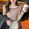 Camisa básica de tricô com listras slim fit OEM para mulheres, estilo fino, novo modelo primavera/outono 2026, manga longa, gola quadrada francesa