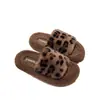 Nuevas Pantuflas Peludas Estampado de Leopardo 2025, Lindas para Otoño e Invierno, Hogar Interior, Antideslizantes, Supermercado, Pantuflas de Algodón Peludas