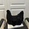 Bolso de Mujer de Moda con Gran Capacidad y Estilo 2026 Primavera Nuevo Bolso de Hombro Casual para el Trabajo Ligero Bolso Cruzado Tipo Dumpling