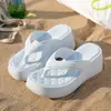 Chanclas de Suela Gruesa para Mujer 2026 Nueva Moda Antideslizantes para Exterior Verano de Gama Alta Chanclas que Aumentan la Altura para Mujer