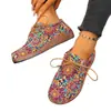 Zapatos Casuales de Madera de Colores Estilo Étnico para Mujer con Suela Gruesa, Zapatos de Lona de Caña Baja de Gran Tamaño para Exportación Transfronteriza con Cordones y Graffiti