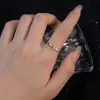 Anillo de Möbius, Diseño de Nicho, Sensación de Alta Gama, Banda Lisa Mate, Anillo Único, Anillo de Dedo de Moda y con Estilo, Único y Elegante