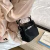 Bolsa de Mão Super Popular para Escritório para Mulheres, Nova Bolsa de Ombro da Moda Primavera/Verão 2026, Bolsa Saco Transversal Exquisita