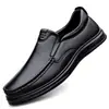 Zapatos de Cuero de Negocios Transfronterizos de Otoño para Hombre, Piel de Vaca de Primera Capa, Papá de Mediana Edad, Suela Gruesa, Antideslizantes, Transpirables, Zapatos Formales Bajos