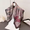 Estilo Polavocal patrón de espiga sensación de algodón lino cuadrado pequeño pañuelo de seda imitación terciopelo turbante chal pañuelo solar bufanda para mujer