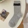 Calcetines de otoño e invierno estilo coreano hasta la pantorrilla para mujer, dulce lazo de encaje, tonos grises de alta gama, calcetines vintage florales apilados hasta la pantorrilla