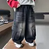 Pantalones de Mezclilla Suave para Niños Otoño Nuevo Estilo Modernos Geniales Pantalones Cargo Pantalones Largos de Calle Guapos para Niños Pantalones Rectos para Bebés Niños