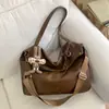 Bolso Tote de Gran Capacidad Nuevo 2025, Bolso Retro de Moda y de Alta Gama, Bolso de Hombro Versátil Estilo Europeo y Americano para Mujer