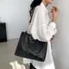 Bolsa Grande Casual de Cor Sólida para Primavera 2024 Nova Moda Grande Capacidade Casual Casual Portátil Ombro Axila Tote Bag