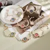 Novo Relógio Celebre da Internet com Mostrador de Girassol Totalmente Cravejado de Diamantes Pérola, Pequeno e Fino, com Alto Valor de Cor, Pulseira de Relógio com Visor Digital