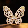 Broche de Mariposa Hueca con Circonita Microincrustada Pin Versátil y Elegante Estilo Insecto para Prevenir Exposición, Accesorio de Ropa