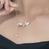 Libro Rojo Nuevo Collar de Mariposa con Borla Lujo Ligero Diseño de Nicho Cadena para Clavícula Distintivo Todo Fósforo Joyería de Gama Alta para Mujeres