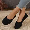 Venta al por mayor transfronteriza de zapatos de mujer de talla grande para la temporada de otoño 2026: nuevos estilos de zapatos casuales planos, de punta redonda y adornados con moños