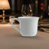 Caneca de Café Transfronteiriça Yuerui Caneca de Cerâmica Branca Conjunto de Xícara e Pires para Hotel Restaurante Ocidental Caneca para Bolo de Chá Pequeno Presente Corporativo