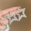 Brincos Estilo Coreano Elegantes e Modernos de Estrela de Cinco Pontas, Brincos de Estrela Super Brilhantes Cravejados de Diamantes para Mulheres, Novos Brincos Versáteis de Nicho 2026