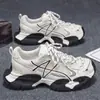 Zapatos de hombre 2026 otoño modernos que aumentan la altura, suela gruesa, estilo 'dad shoes', cómodos, modernos, versátiles, zapatillas deportivas casuales para estudiantes