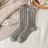 Calcetines de mujer para otoño e invierno, nuevos, gruesos, cálidos, de tubo, color liso, calcetines de torsión vintage, versátiles, casuales, para el suelo, calcetines de luna