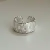 Nuevo Anillo Tejido Personalizado para Mujer, Diseño Sencillo de Nicho, Pulsera de Anillo Abierto Multicapa de Lujo Ligero y de Gama Alta para Mujer